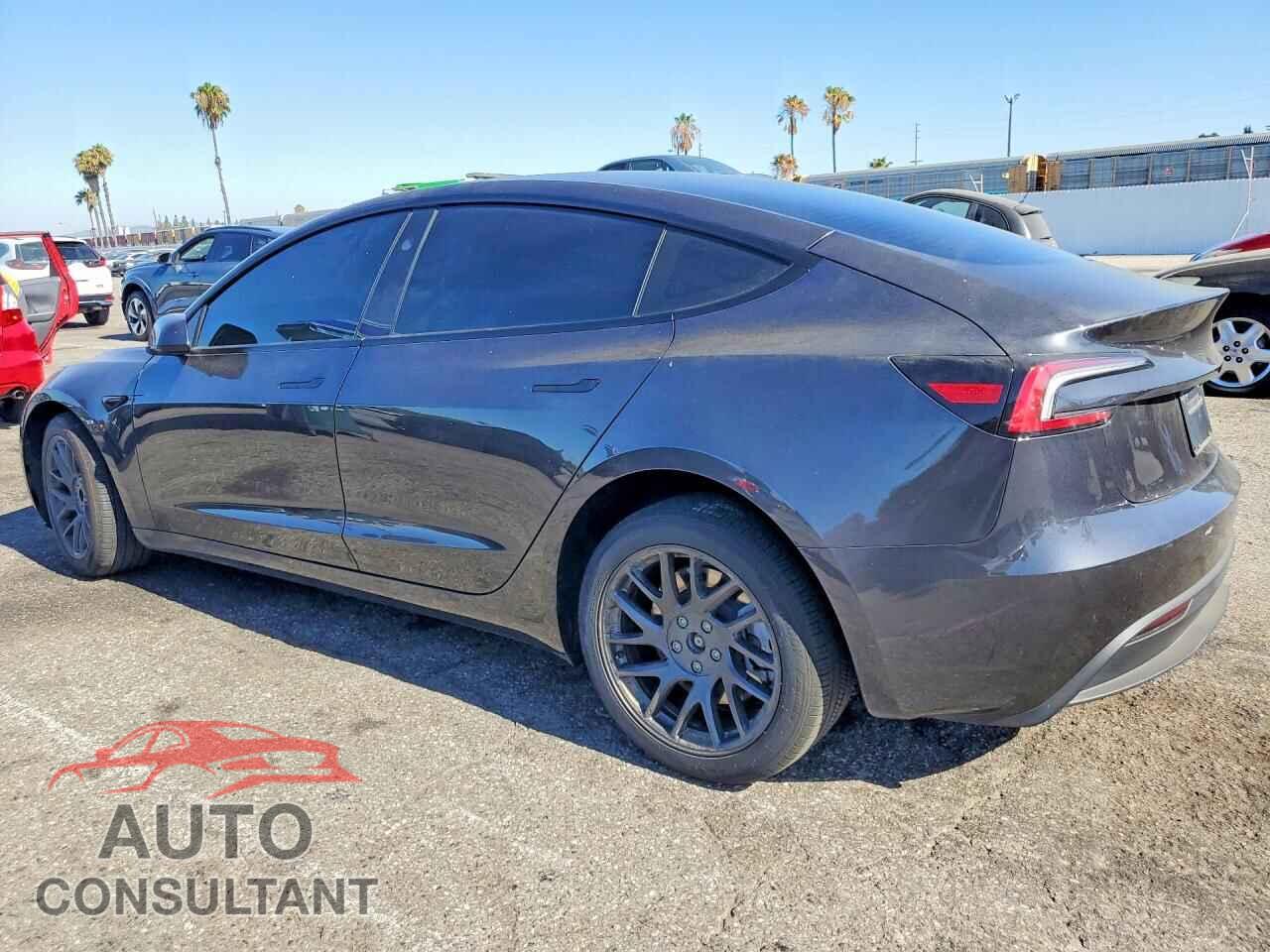 TESLA MODEL 3 2025 - 5YJ3E1EA1SF071847