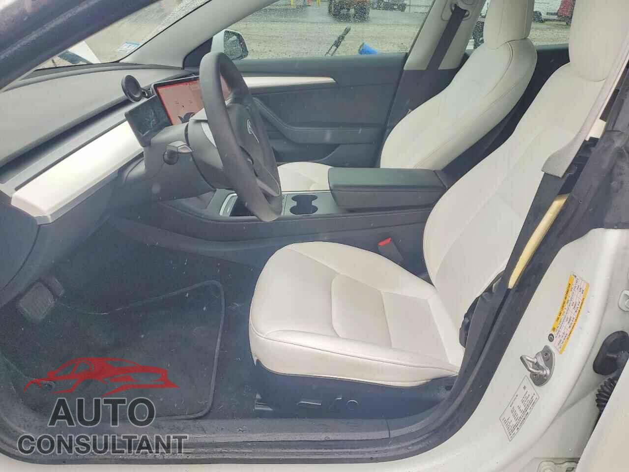 TESLA MODEL 3 2021 - 5YJ3E1EB1MF019906