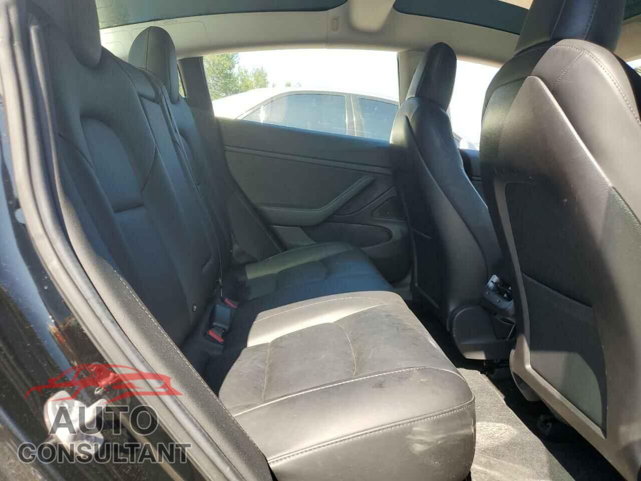 TESLA MODEL 3 2018 - 5YJ3E1EB8JF103314