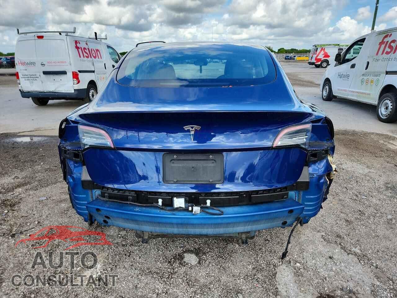 TESLA MODEL 3 2022 - 5YJ3E1EA2NF289901