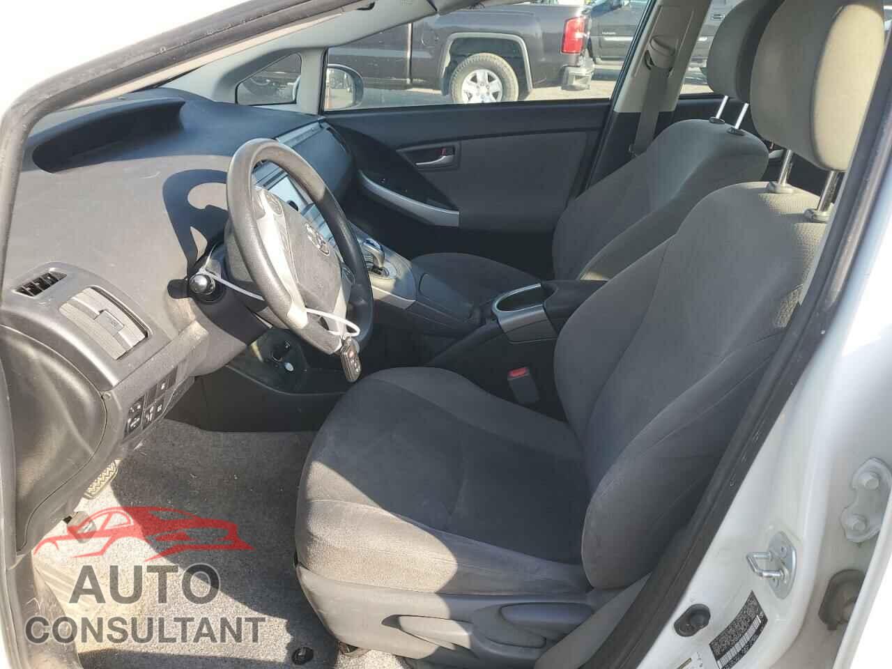 TOYOTA PRIUS 2015 - JTDKN3DP9F3066931