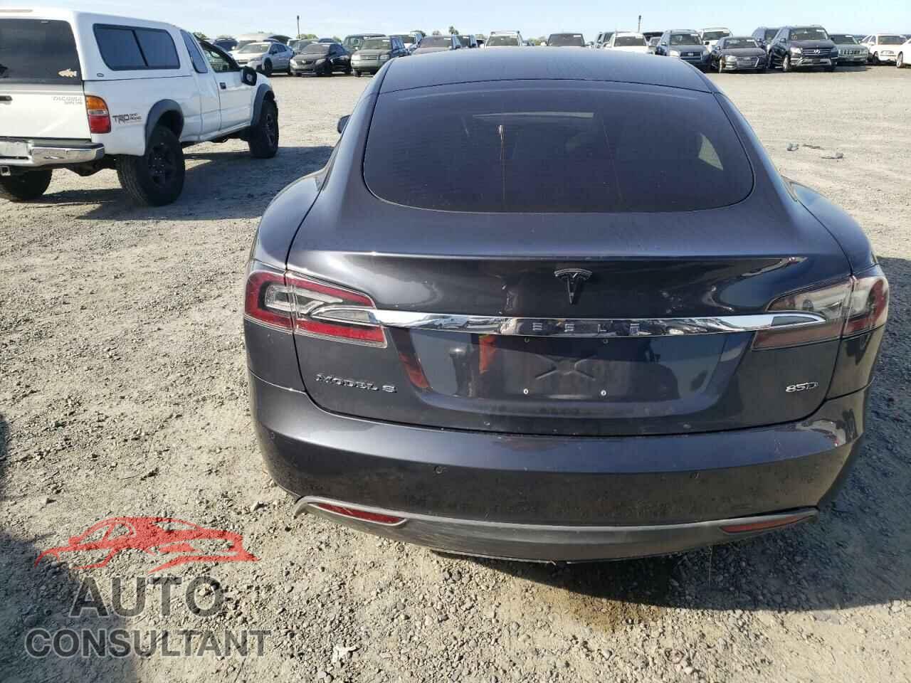 TESLA MODEL S 2015 - 5YJSA1H24FF082021