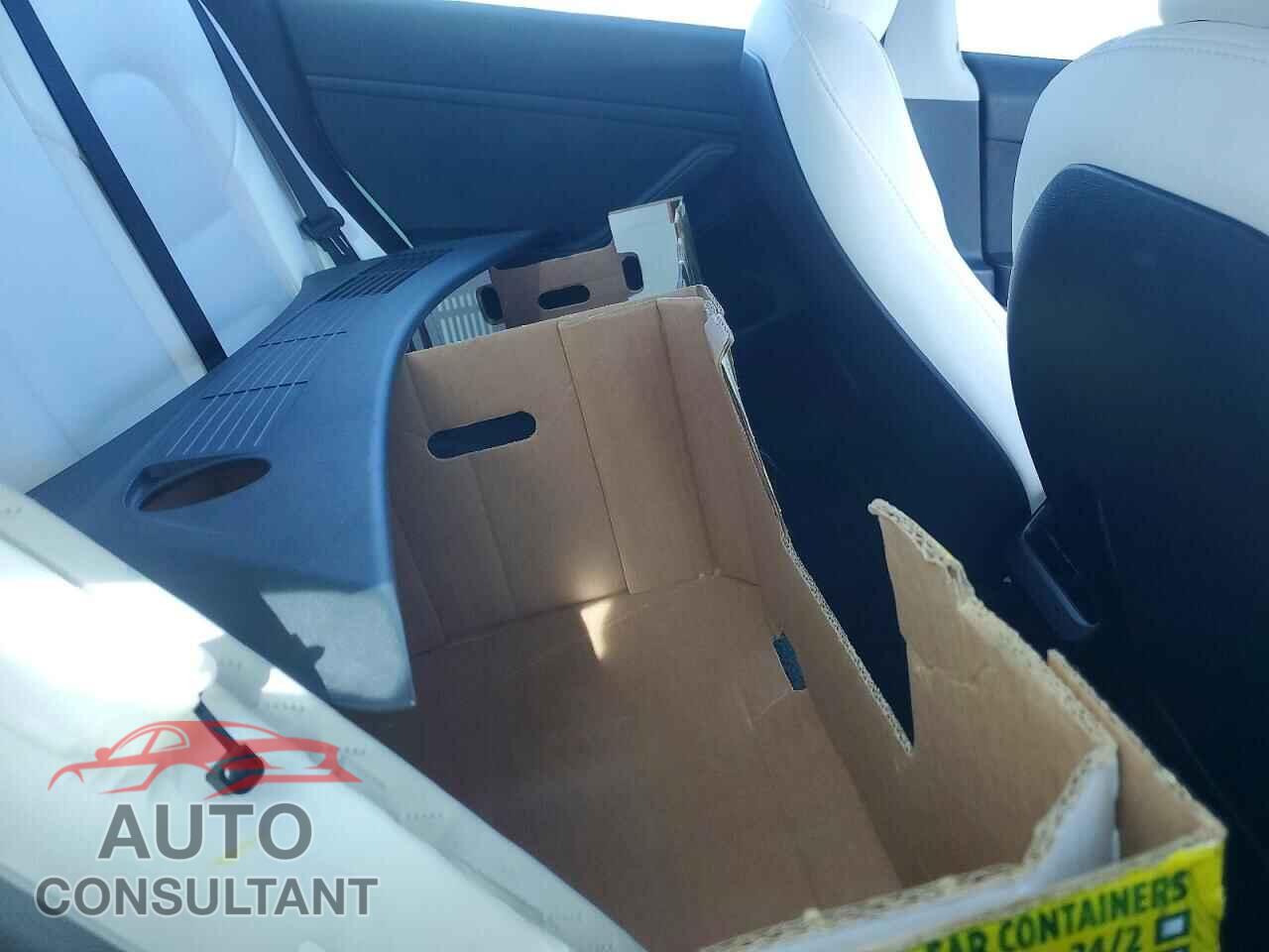 TESLA MODEL 3 2022 - 5YJ3E1EB5NF264354