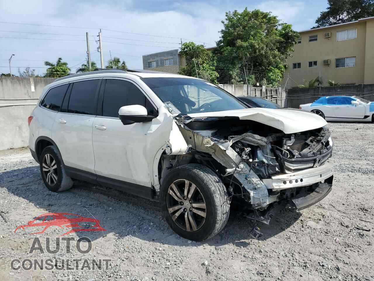 HONDA PILOT 2017 - 5FNYF5H58HB002977