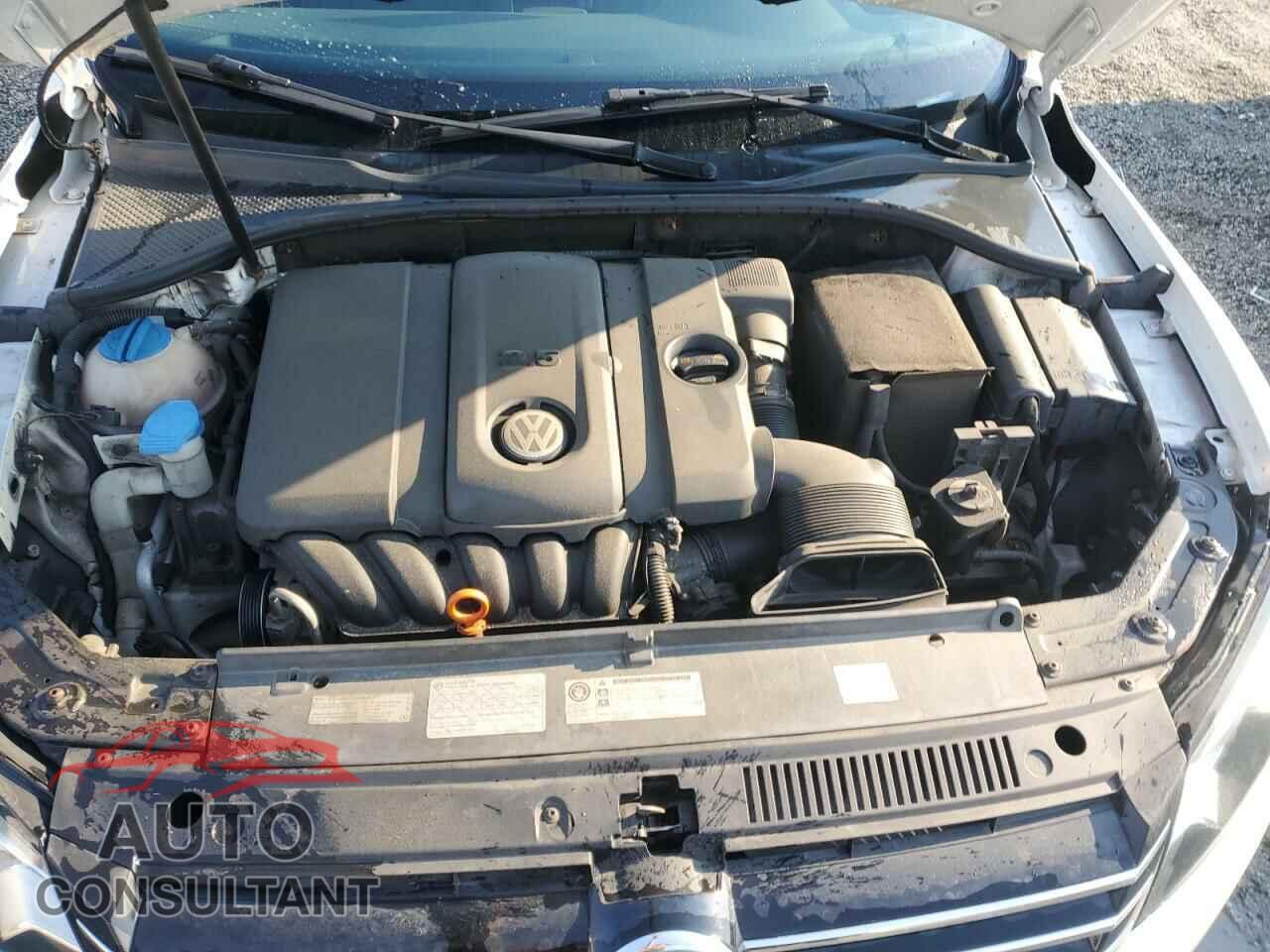 VOLKSWAGEN PASSAT 2014 - 1VWAP7A30EC018986