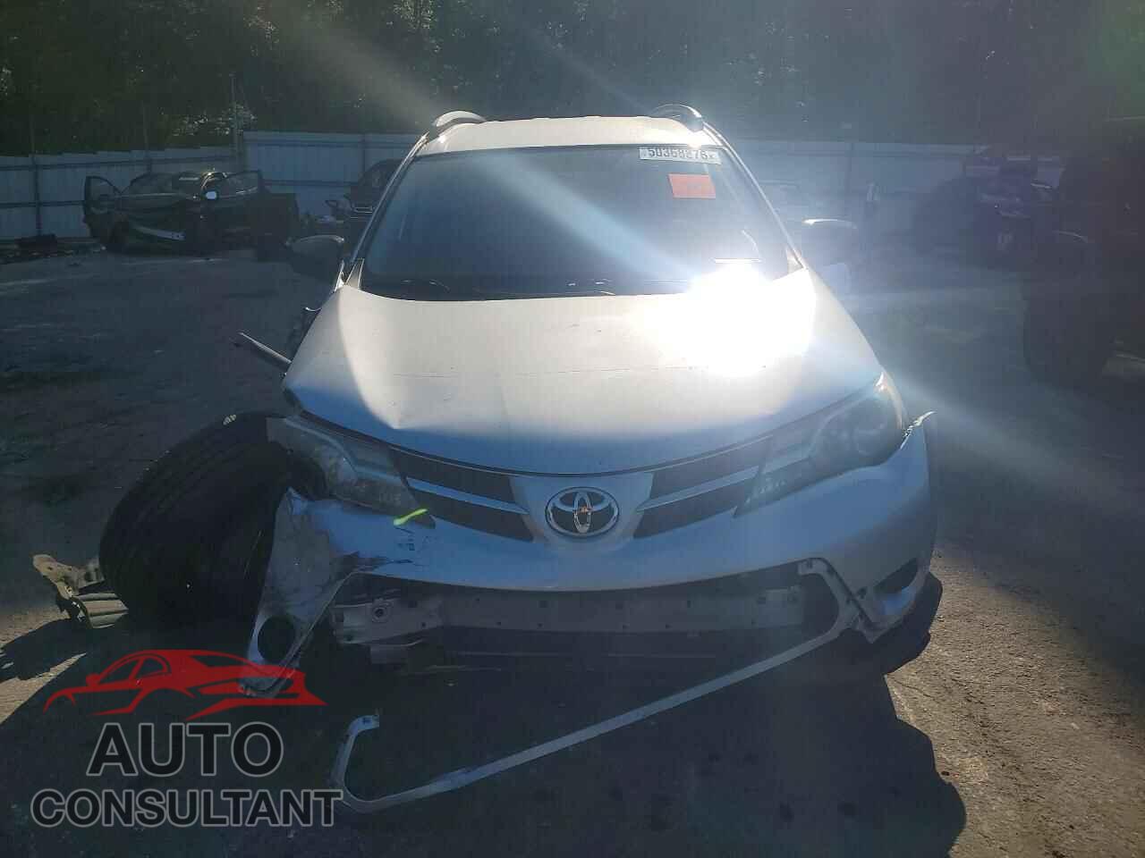 TOYOTA RAV4 2015 - JTMBFREV2FJ033102