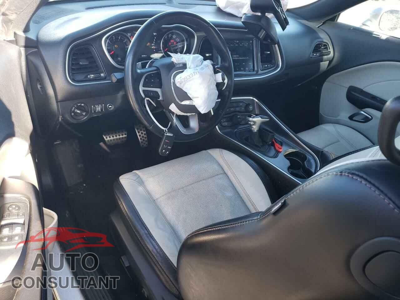 DODGE CHALLENGER 2018 - 2C3CDZGG2JH205104