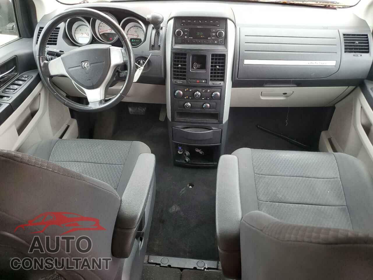 DODGE CARAVAN 2010 - 2D4RN3D16AR489172