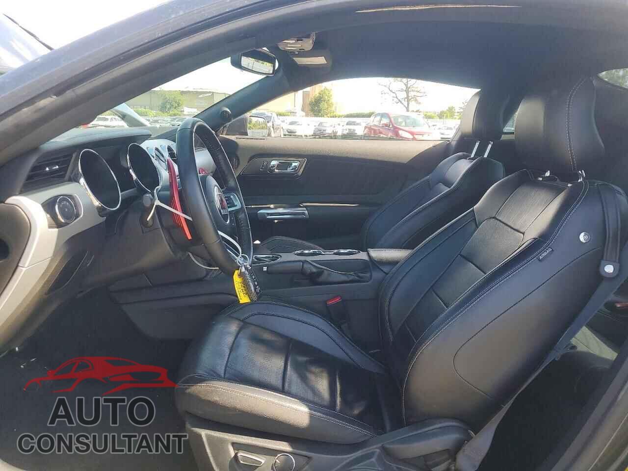 FORD MUSTANG 2017 - 1FA6P8CF9H5317056