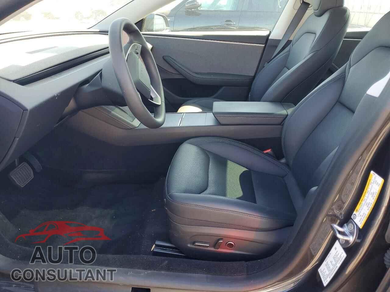 TESLA MODEL 3 2025 - 5YJ3E1EA7SF047889