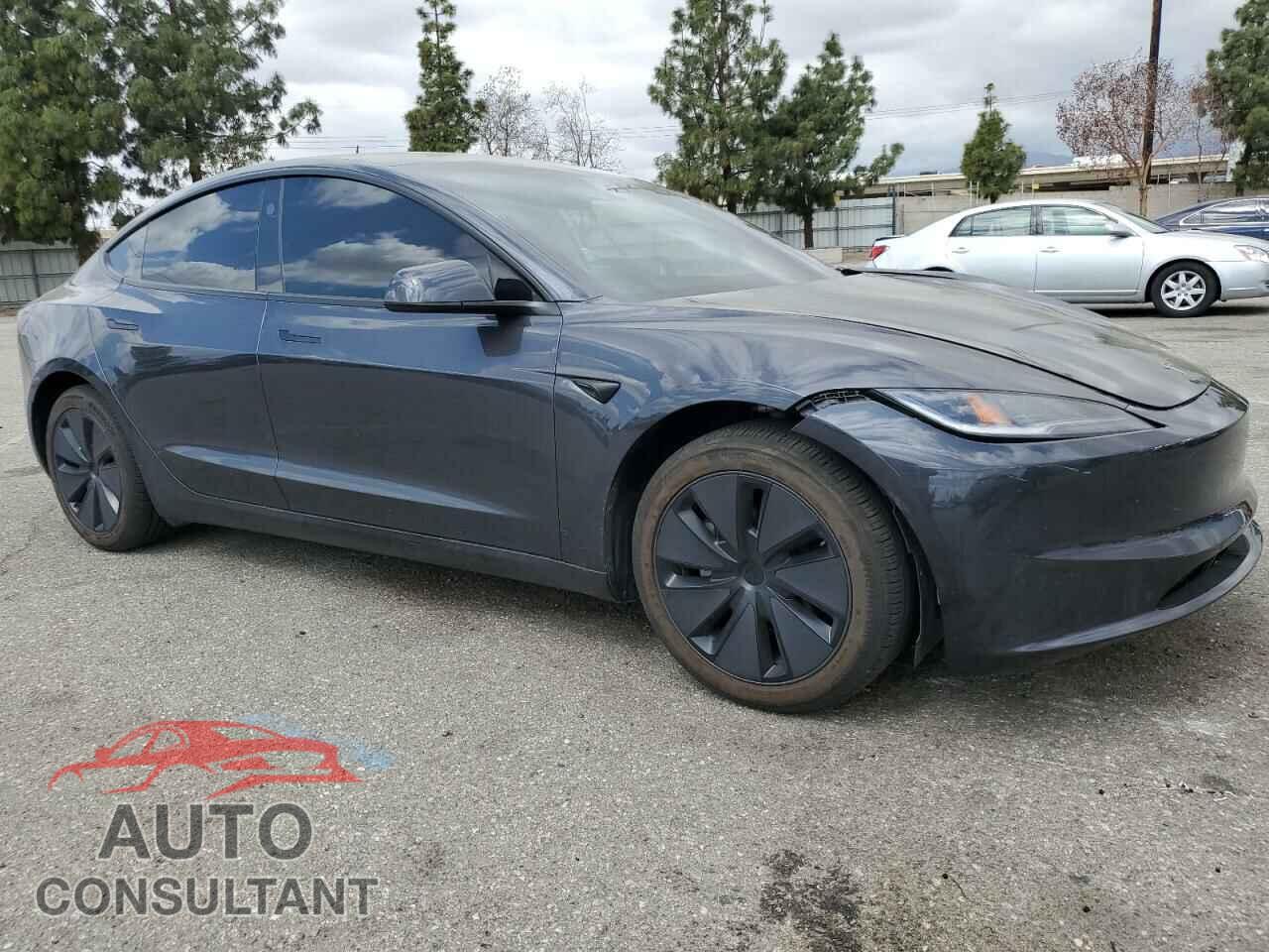 TESLA MODEL 3 2024 - 5YJ3E1EA9RF845773