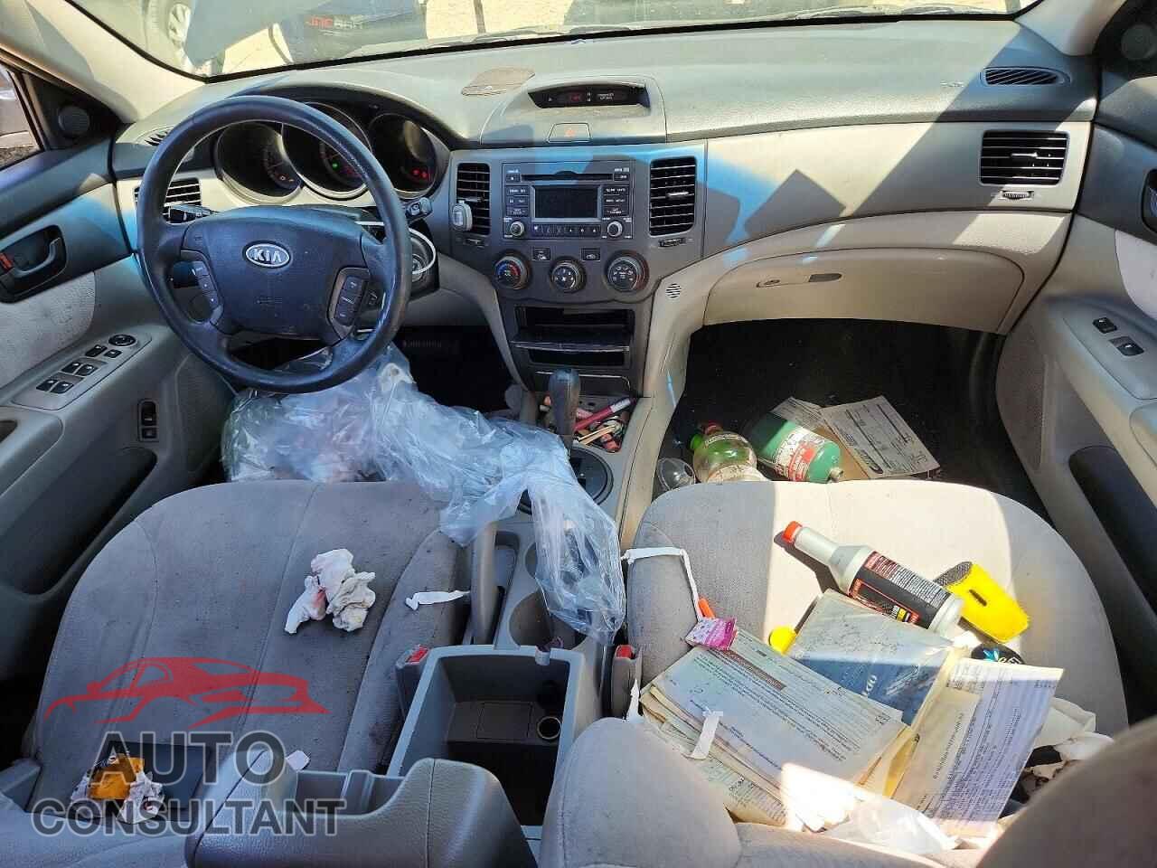 KIA OPTIMA 2010 - KNAGG4A80A5409378