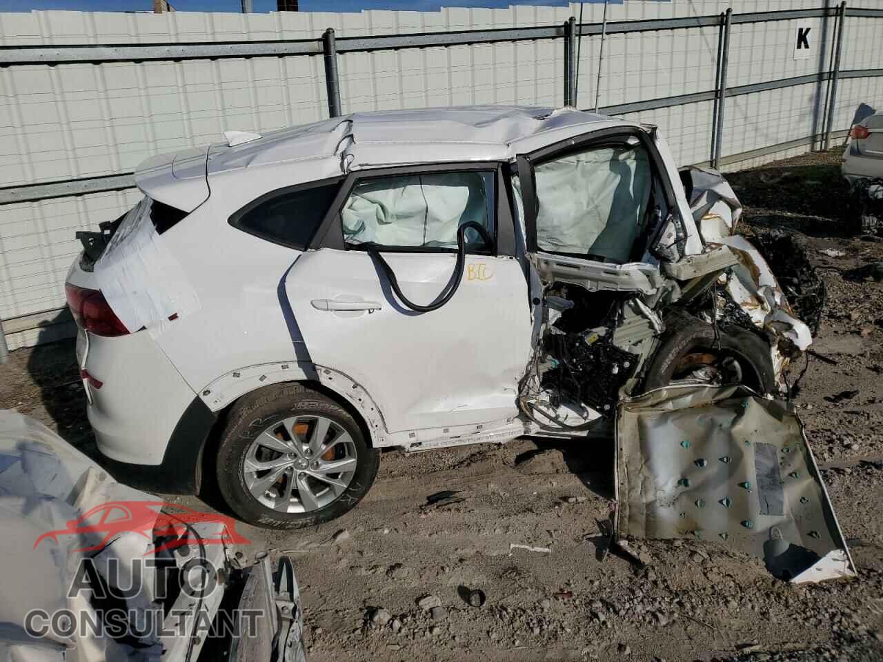 HYUNDAI TUCSON 2020 - KM8J2CA48LU111096
