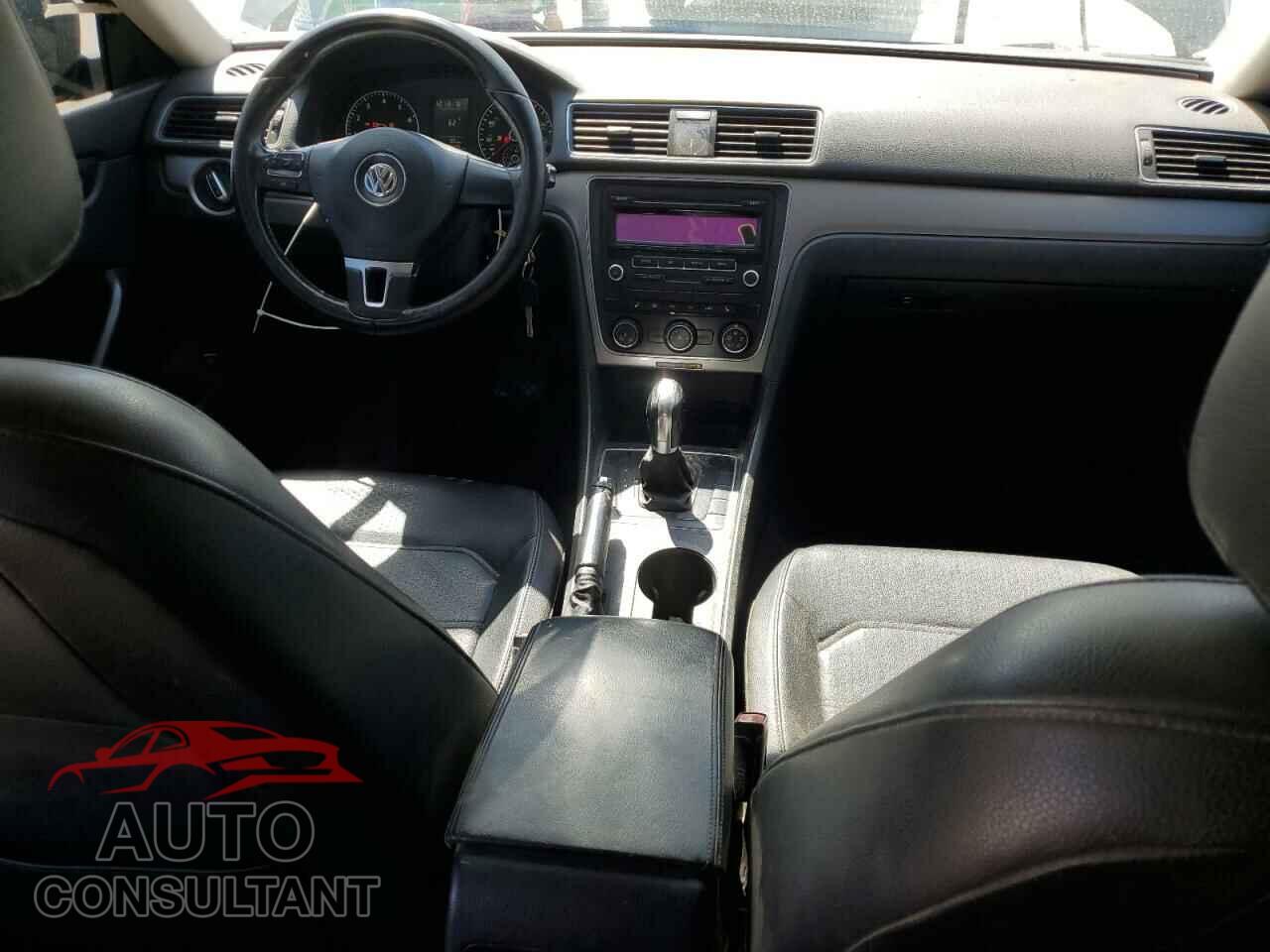 VOLKSWAGEN PASSAT 2014 - 1VWAP7A3XEC017246