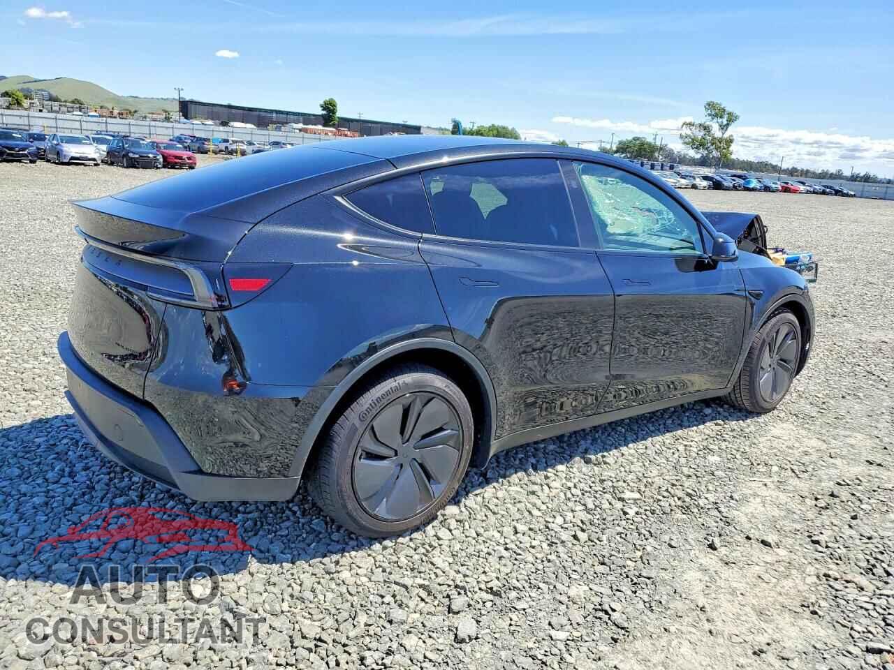 TESLA MODEL Y 2026 - 7SAYGDEE4TF587516