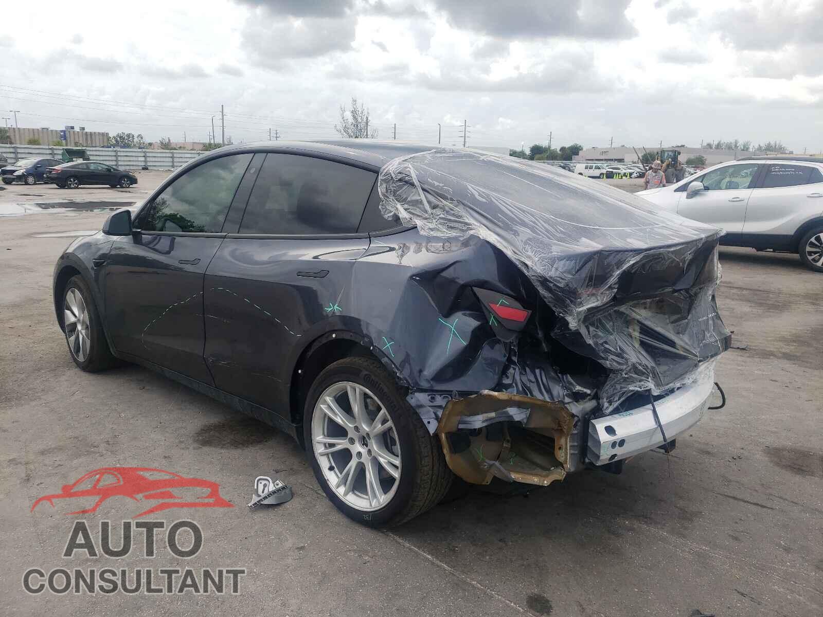 TESLA MODEL Y 2020 - 5YJYGDEE6LF013349