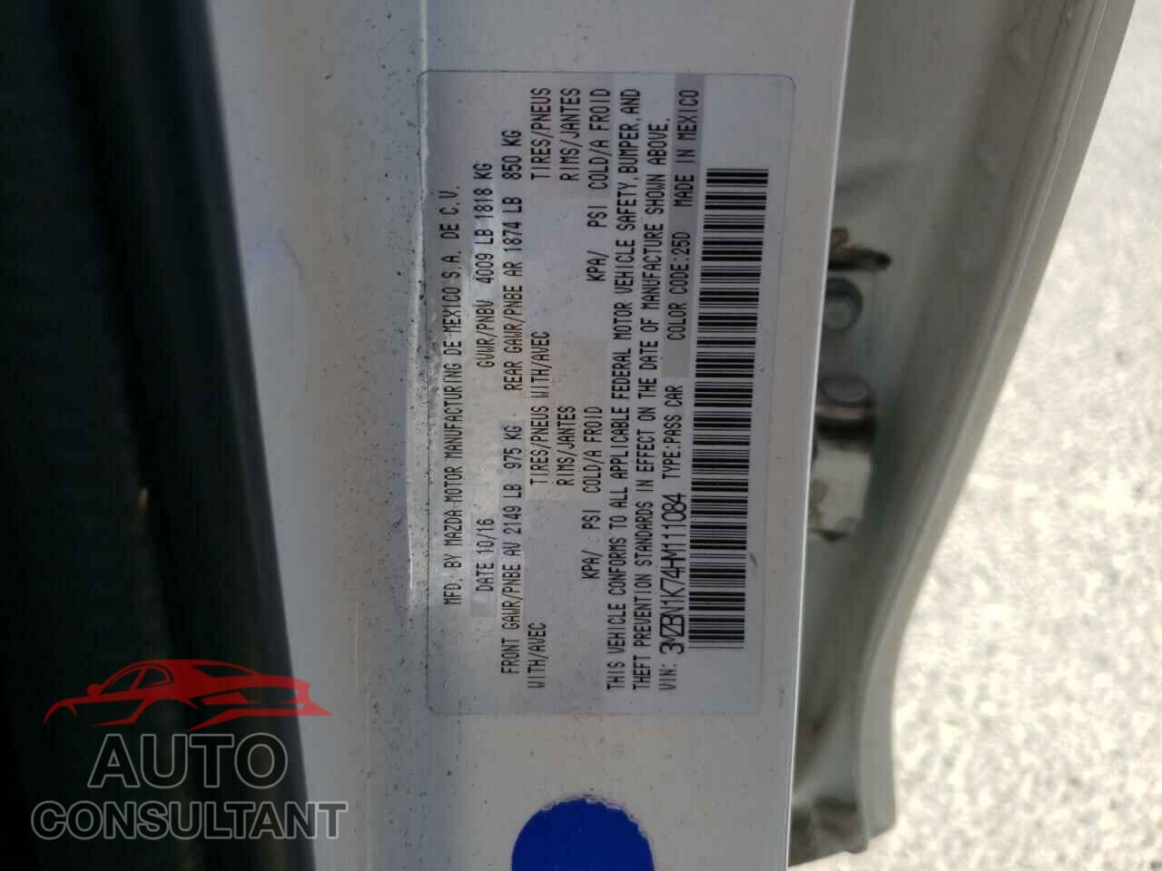 MAZDA 3 2017 - 3MZBN1K74HM111084