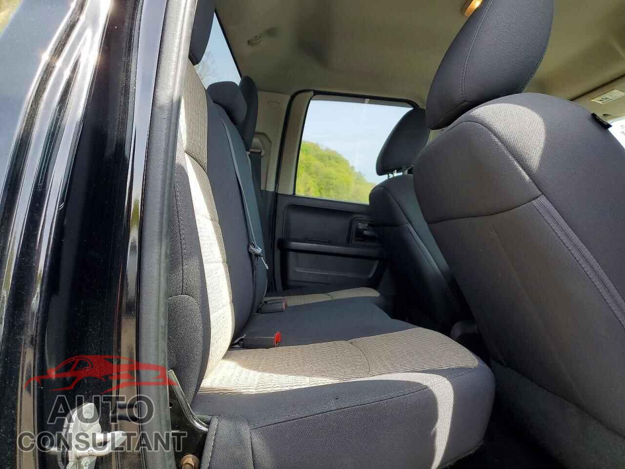DODGE RAM 1500 2012 - 1C6RD7FT1CS242804