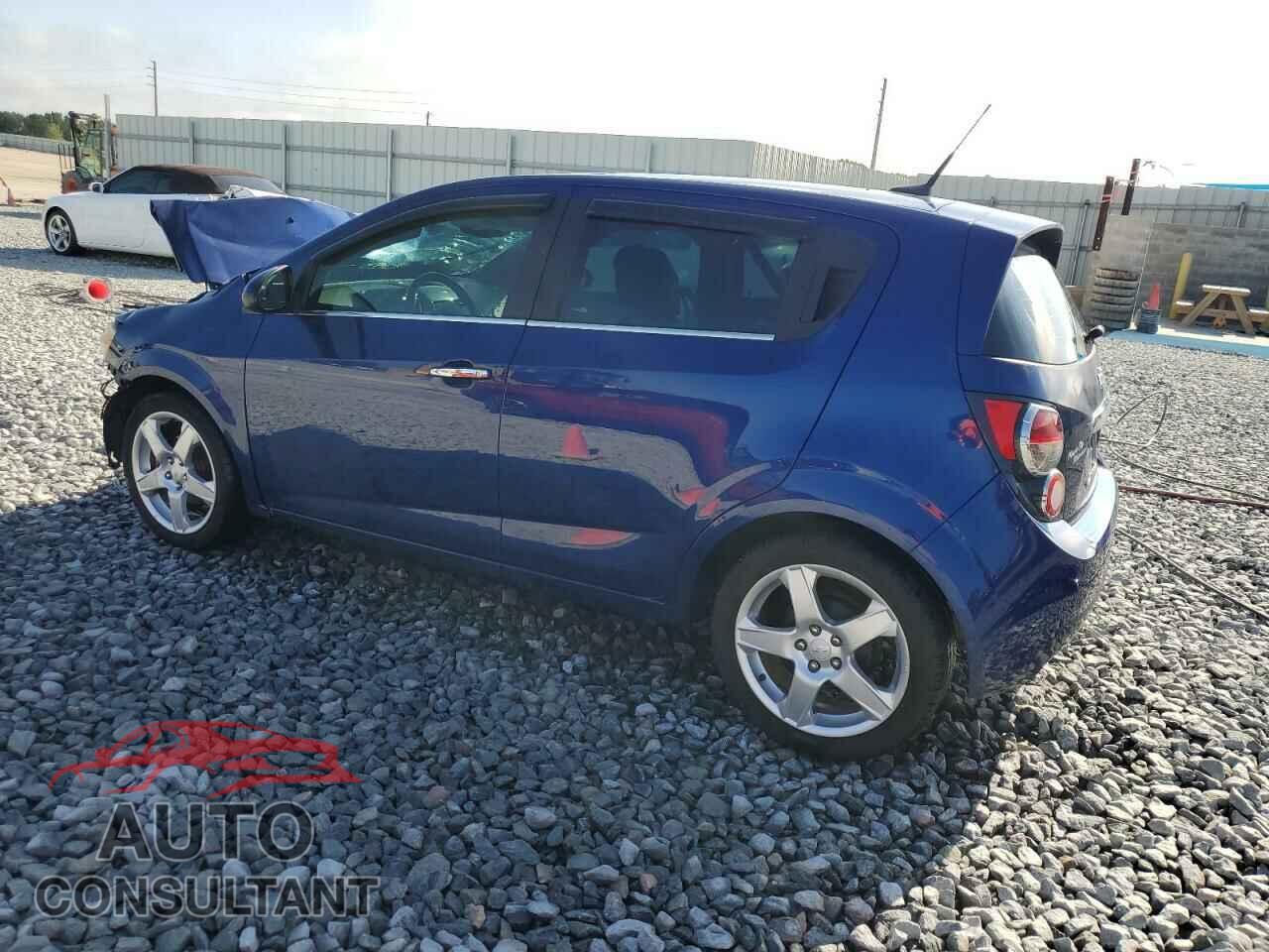 CHEVROLET SONIC 2014 - 1G1JE6SB4E4164142