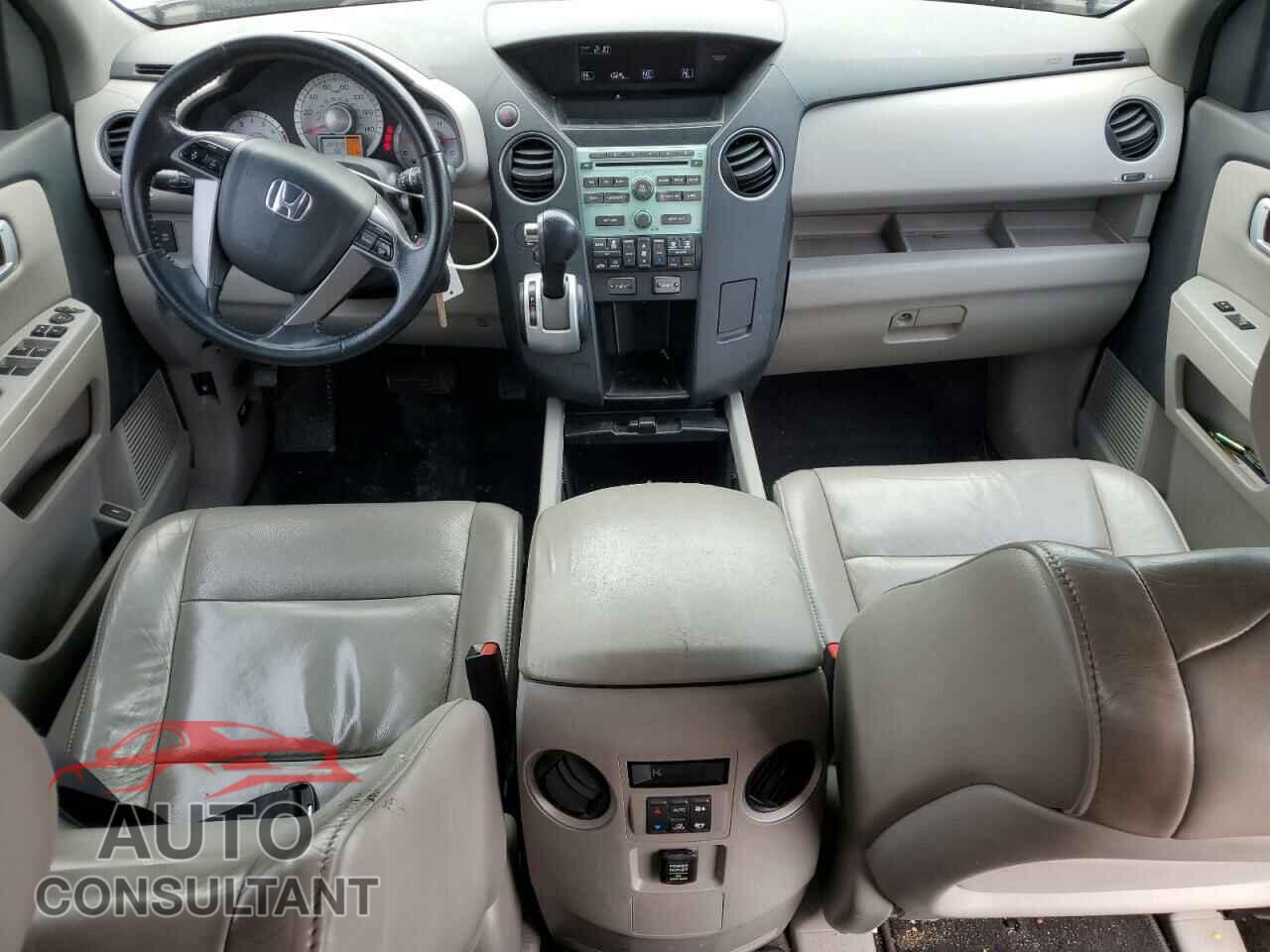HONDA PILOT 2011 - 5FNYF3H55BB026763