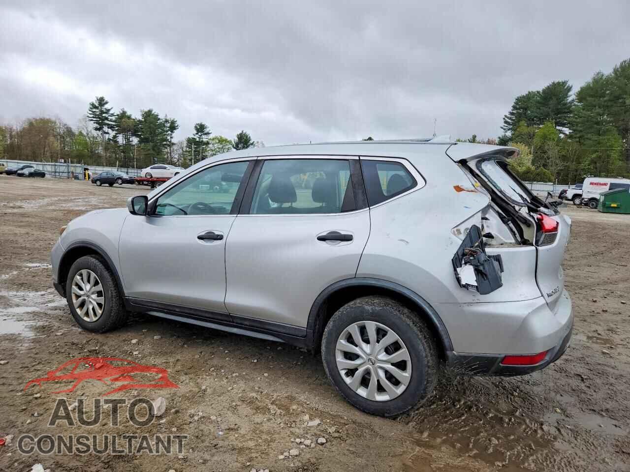 NISSAN ROGUE 2017 - KNMAT2MV6HP618147