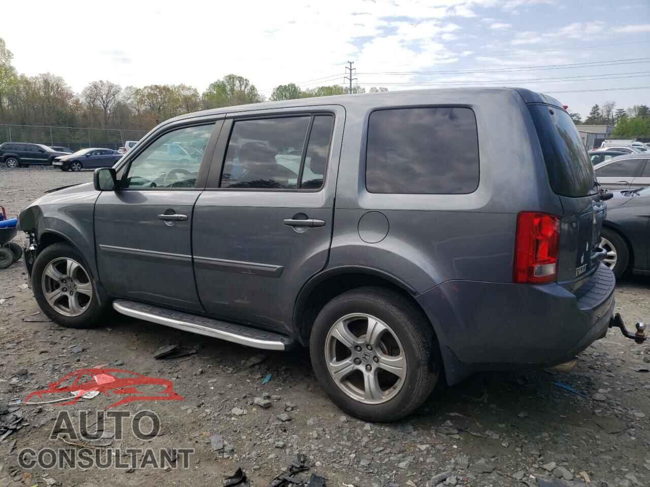 HONDA PILOT 2013 - 5FNYF4H48DB061541