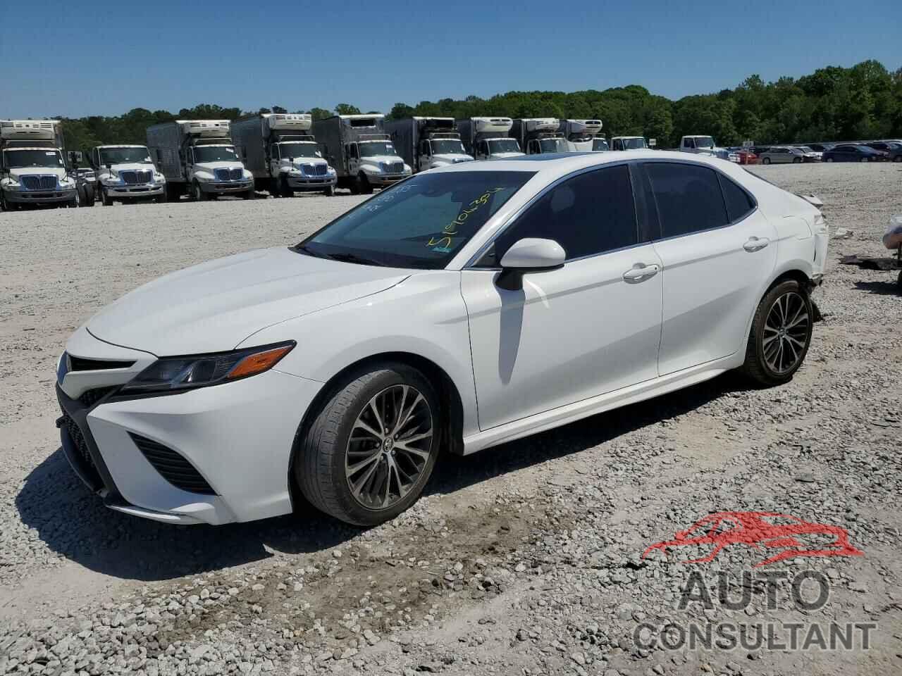 TOYOTA CAMRY 2018 - 4T1B11HK8JU127585