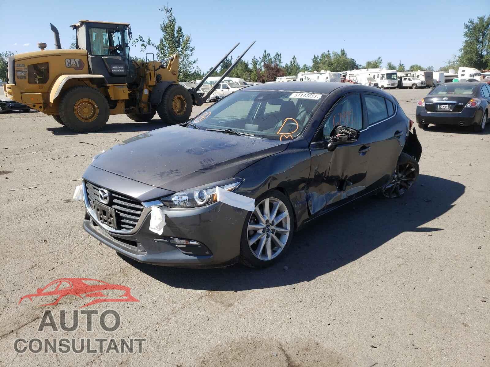 MAZDA 3 2017 - 3MZBN1L70HM125532