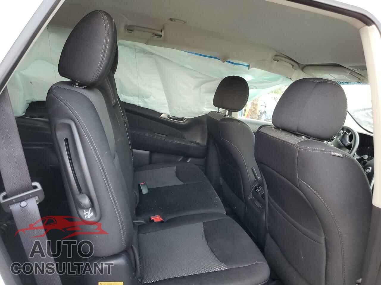 NISSAN PATHFINDER 2017 - 5N1DR2MNXHC675868
