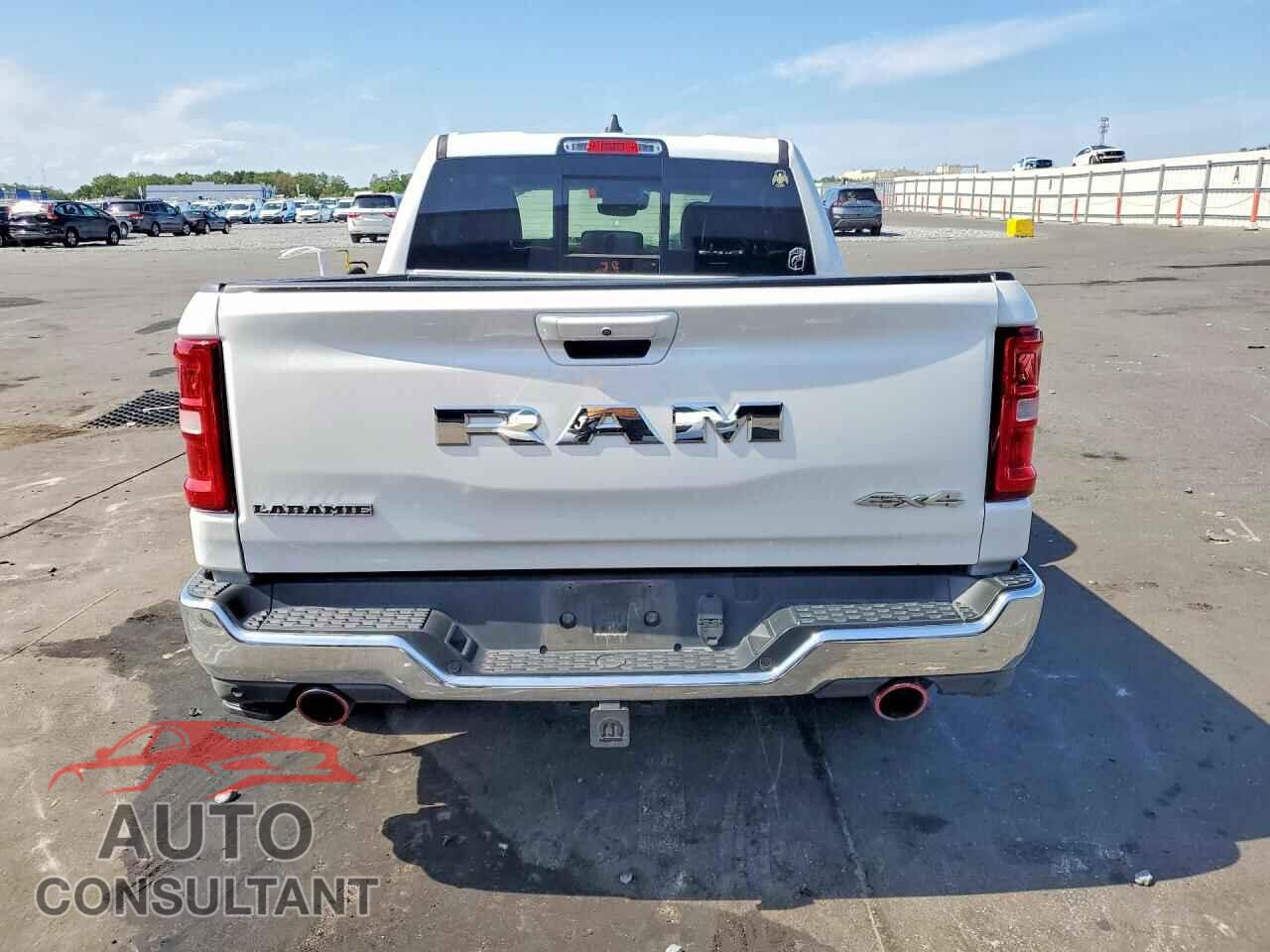 RAM 1500 2025 - 1C6SRFJP4SN518512