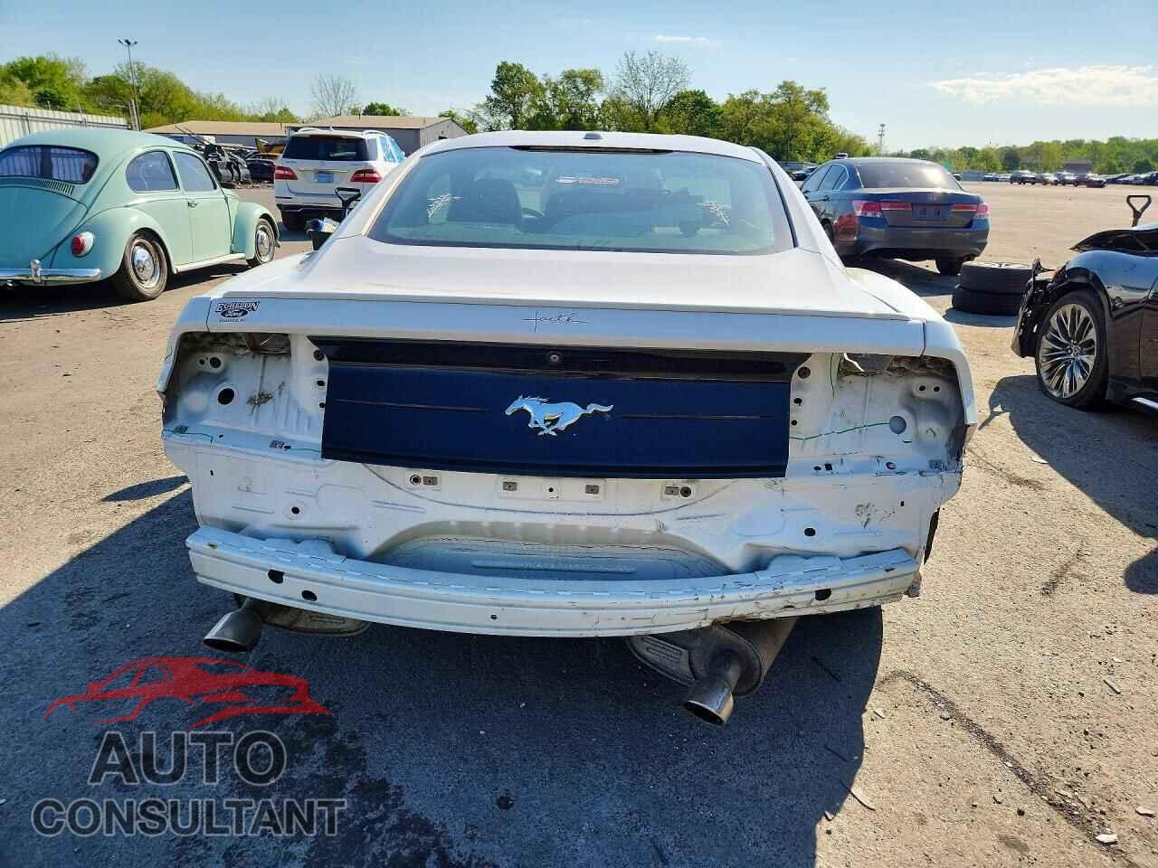 FORD MUSTANG 2018 - 1FA6P8TH7J5170341
