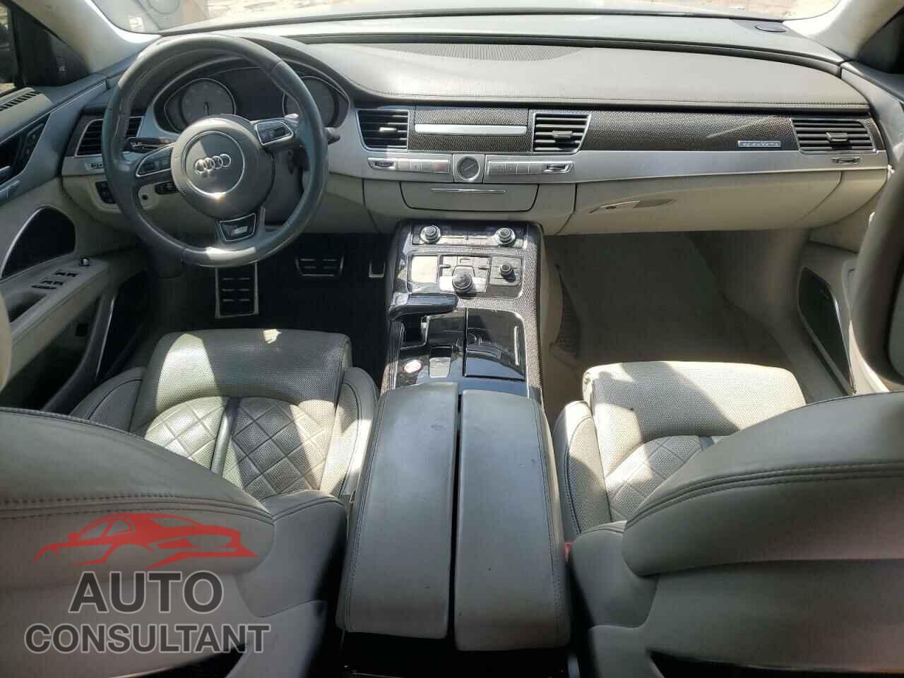 AUDI S8 2013 - WAUD2AFD4DN007731