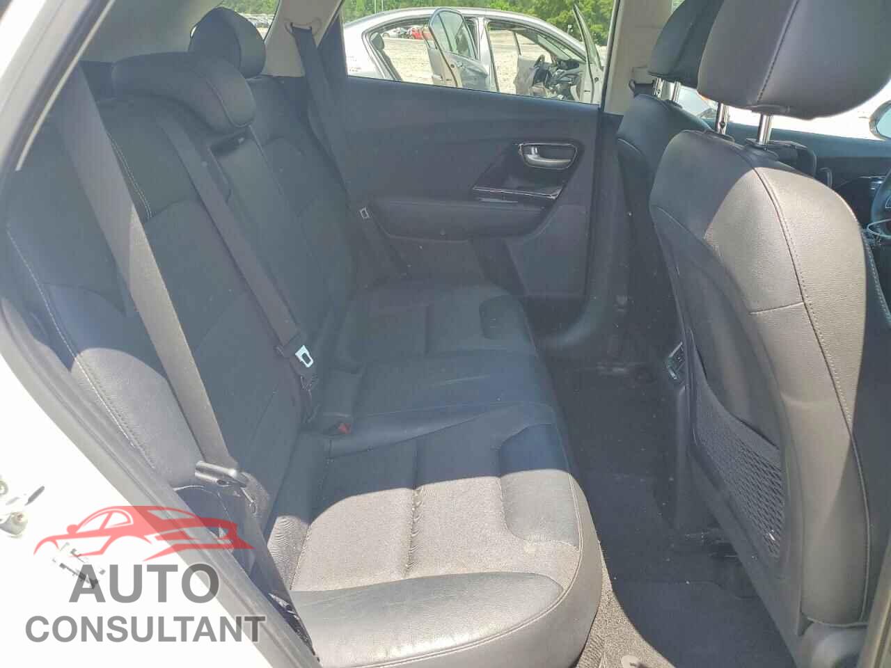 KIA NIRO 2017 - KNDCC3LC8H5052082