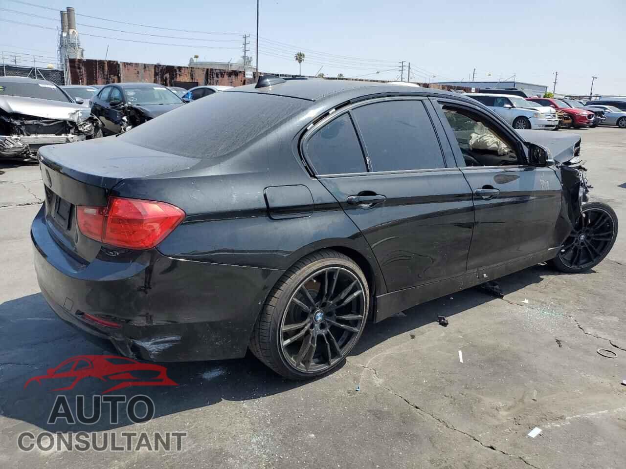 BMW 3 SERIES 2013 - WBA3C1C58DF437066