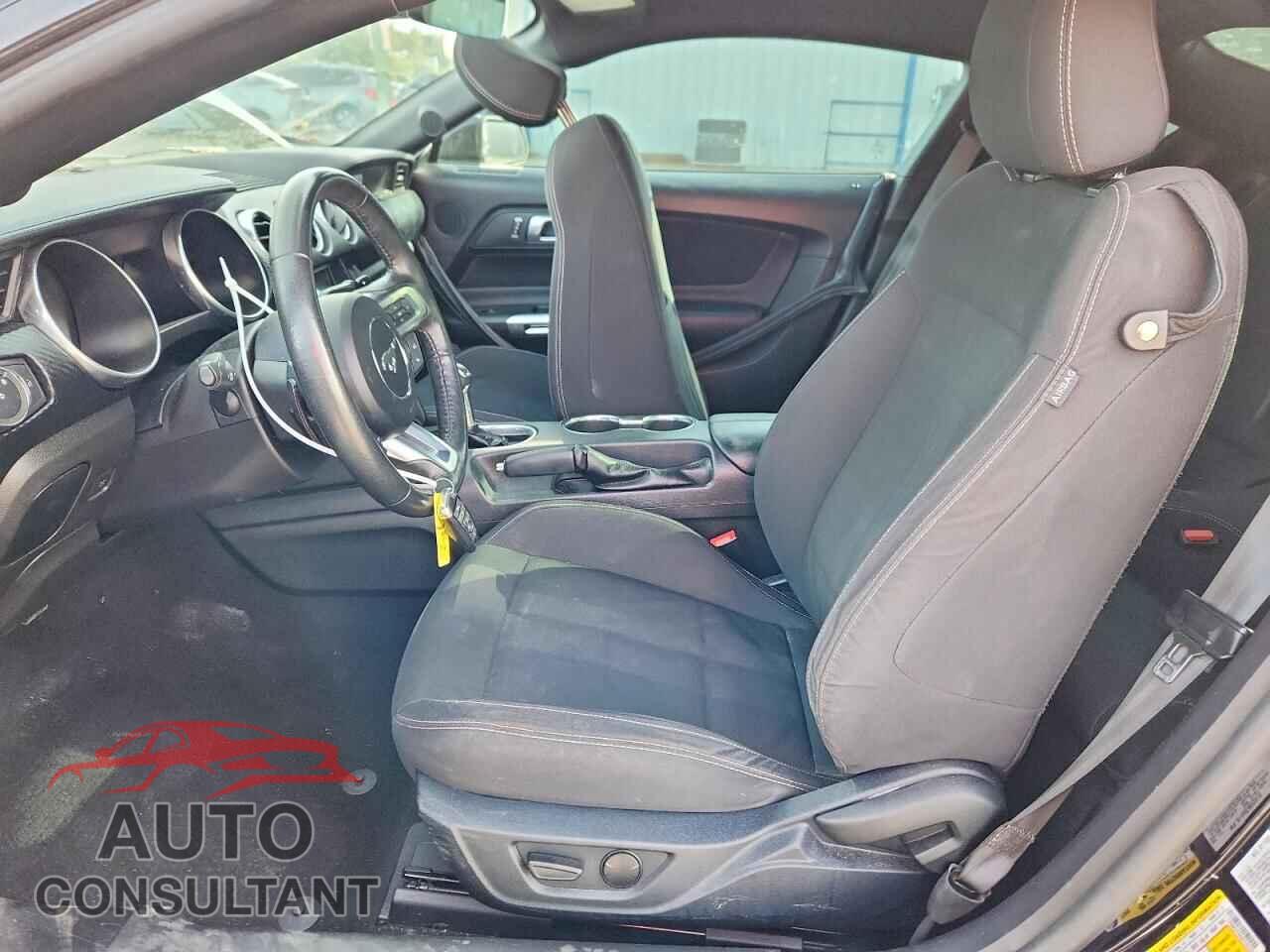FORD MUSTANG 2021 - 1FA6P8TH8M5155254