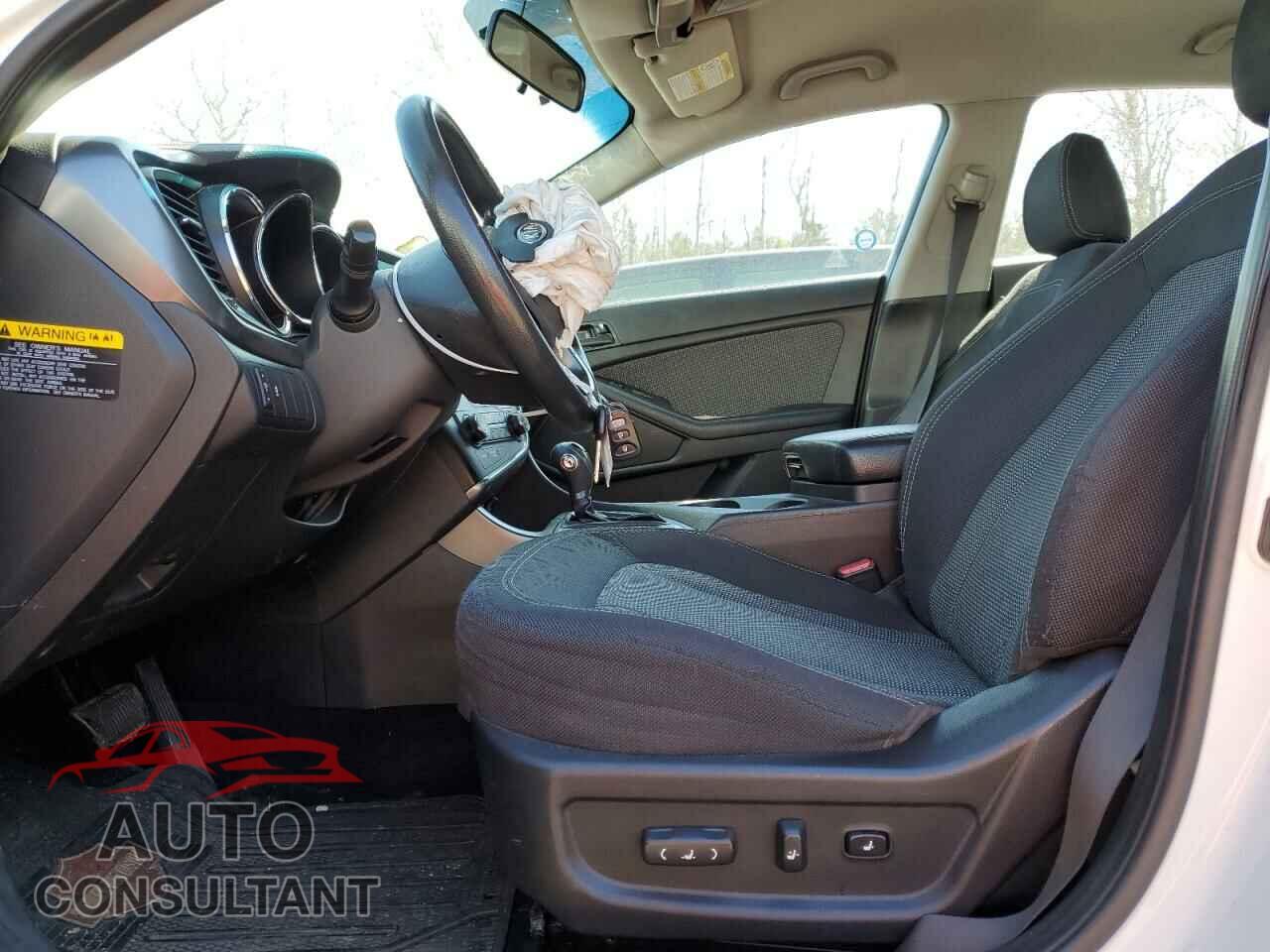 KIA OPTIMA 2011 - KNAGM4A71B5196930
