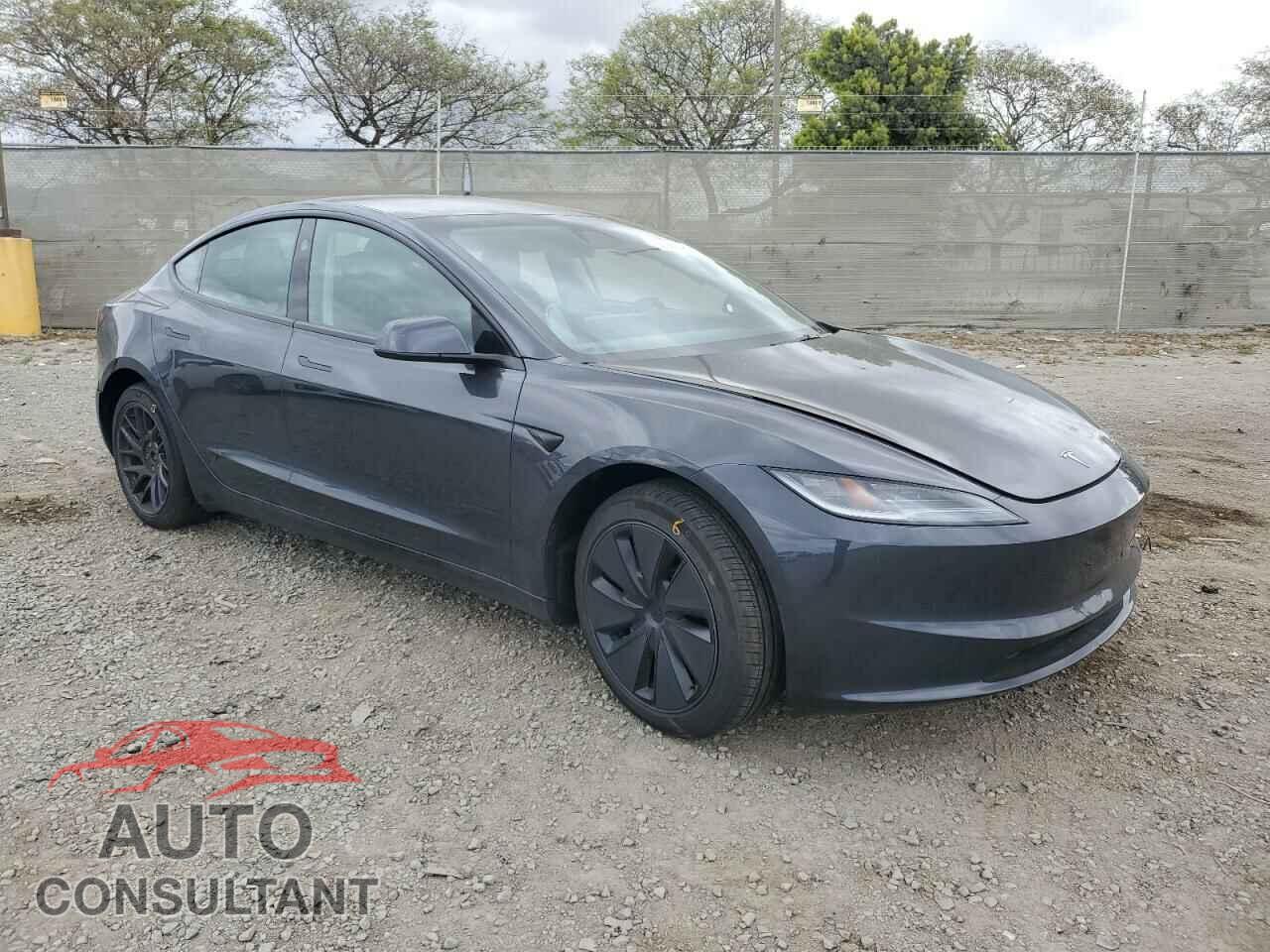TESLA MODEL 3 2025 - 5YJ3E1EA9SF892355