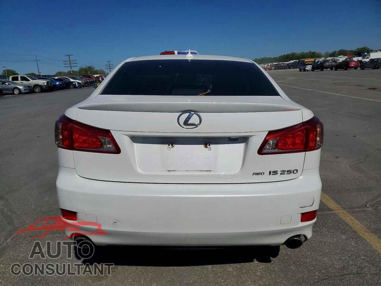 LEXUS IS 2011 - JTHCF5C20B5051072
