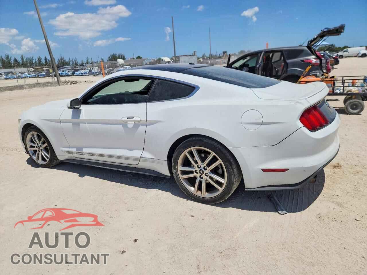 FORD MUSTANG 2017 - 1FA6P8TH8H5270720