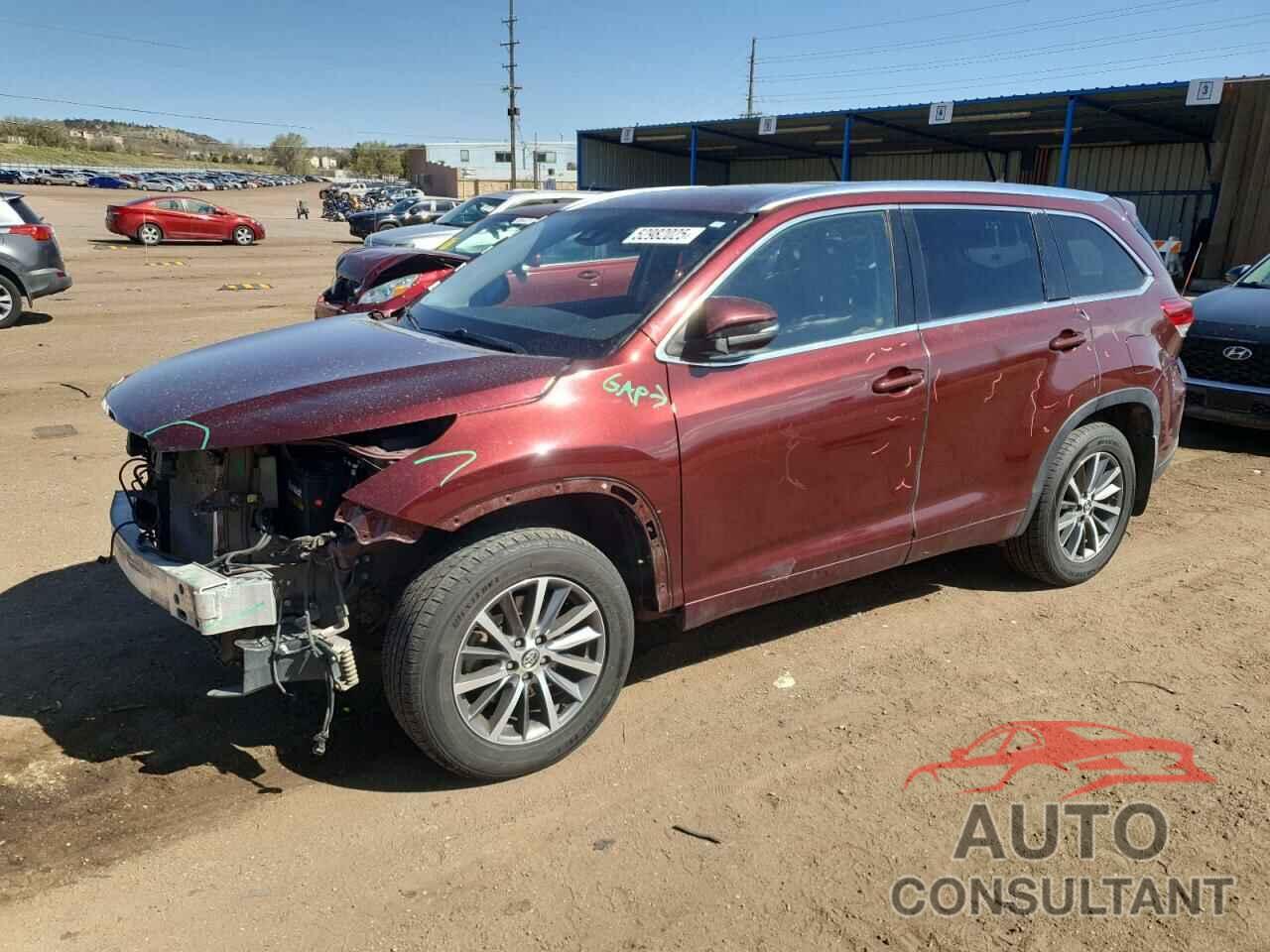 TOYOTA HIGHLANDER 2018 - 5TDJZRFH9JS815890