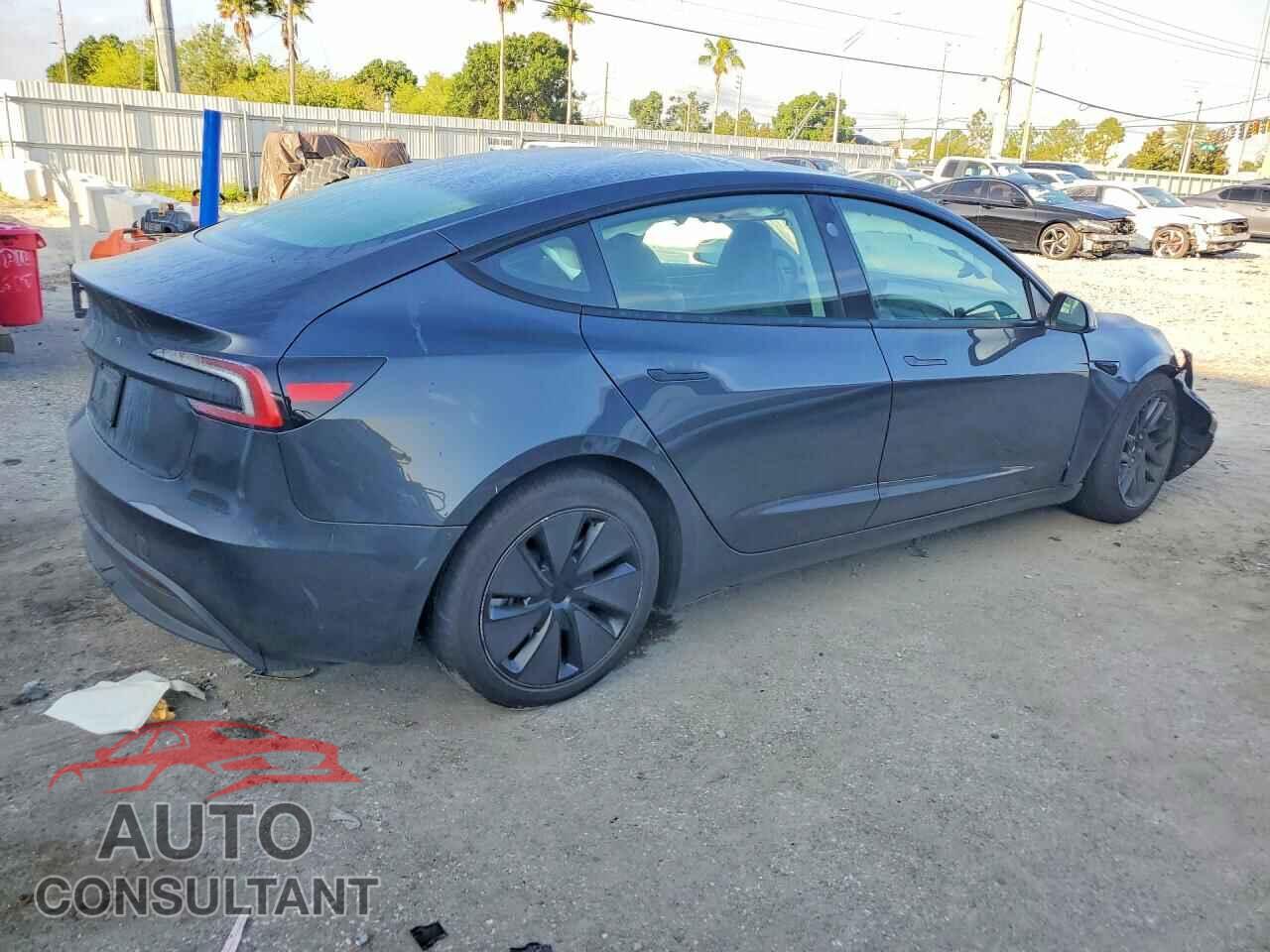 TESLA MODEL 3 2025 - 5YJ3E1EA7SF030493