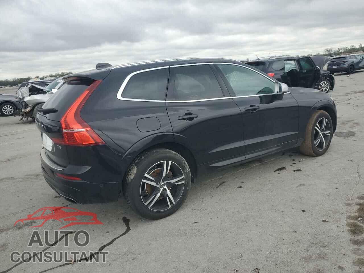VOLVO XC60 2019 - LYV102RM2KB359846