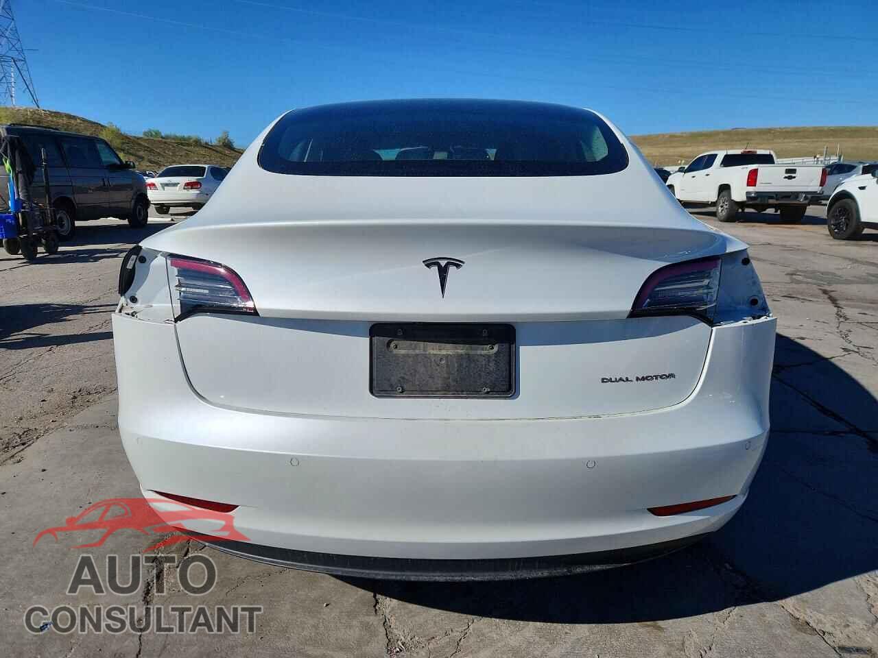 TESLA MODEL 3 2022 - 5YJ3E1EB5NF209807
