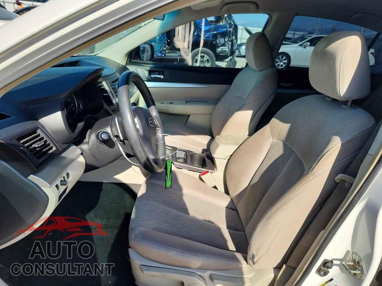 SUBARU LEGACY 2014 - 4S3BMCA67E3035691
