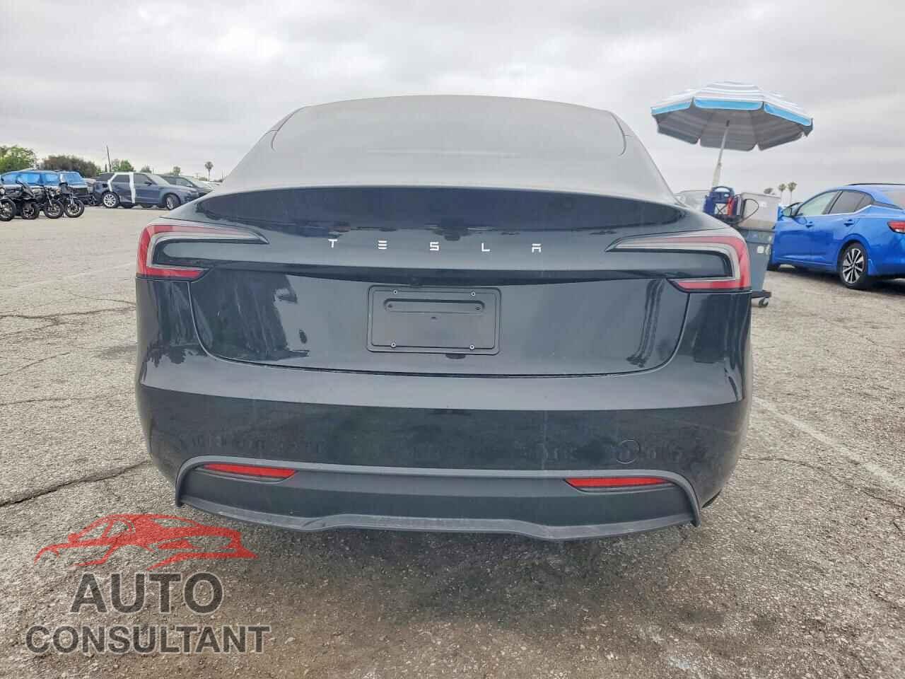 TESLA MODEL 3 2025 - 5YJ3E1EA3SF983637