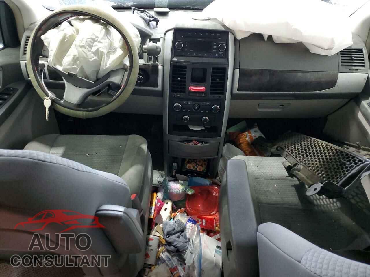 DODGE CARAVAN 2010 - 2D4RN5D13AR210109