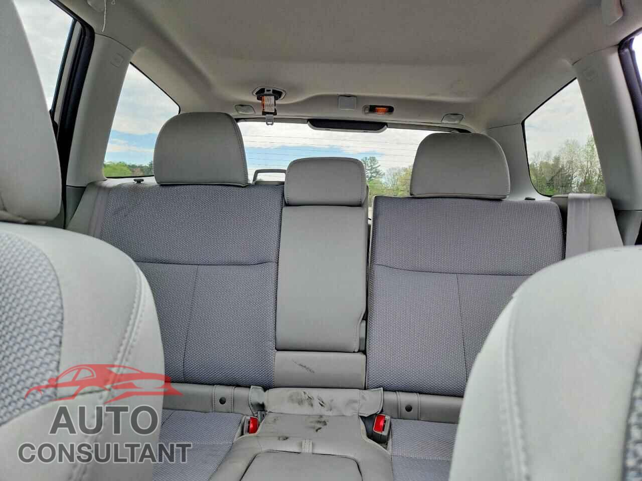 SUBARU FORESTER 2011 - JF2SHBCC3BH767415