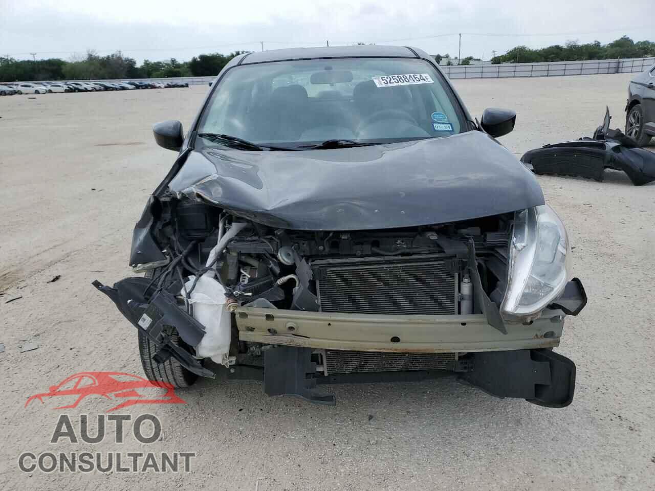 NISSAN VERSA 2018 - 3N1CN7AP0JL864735