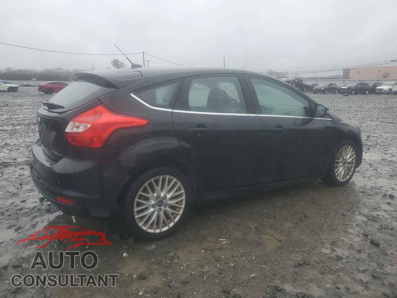 FORD FOCUS 2013 - 1FADP3N27DL330091