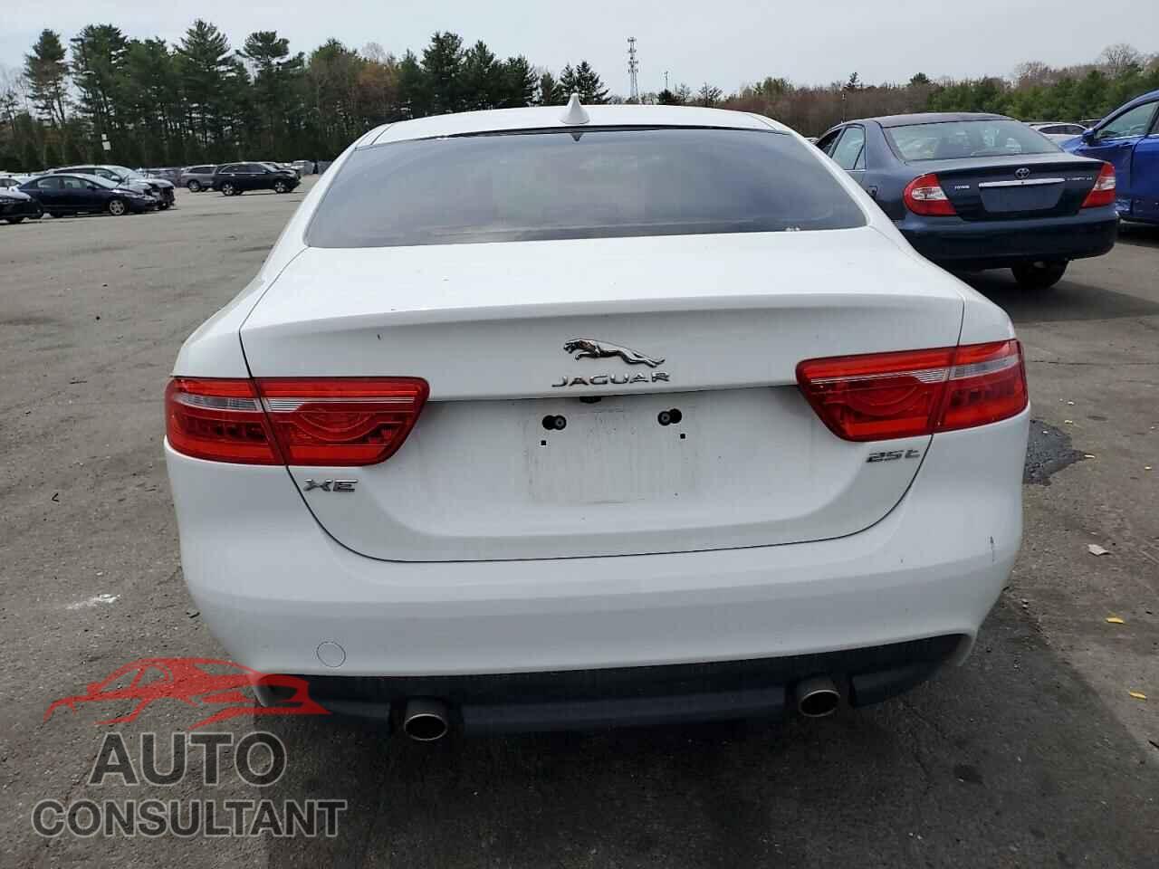 JAGUAR XE 2019 - SAJAR4FX4KCP48324